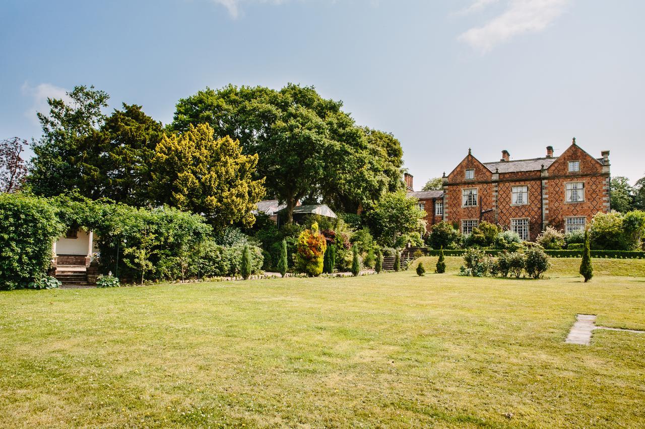 Willington Hall Hotel Tarporley Kültér fotó