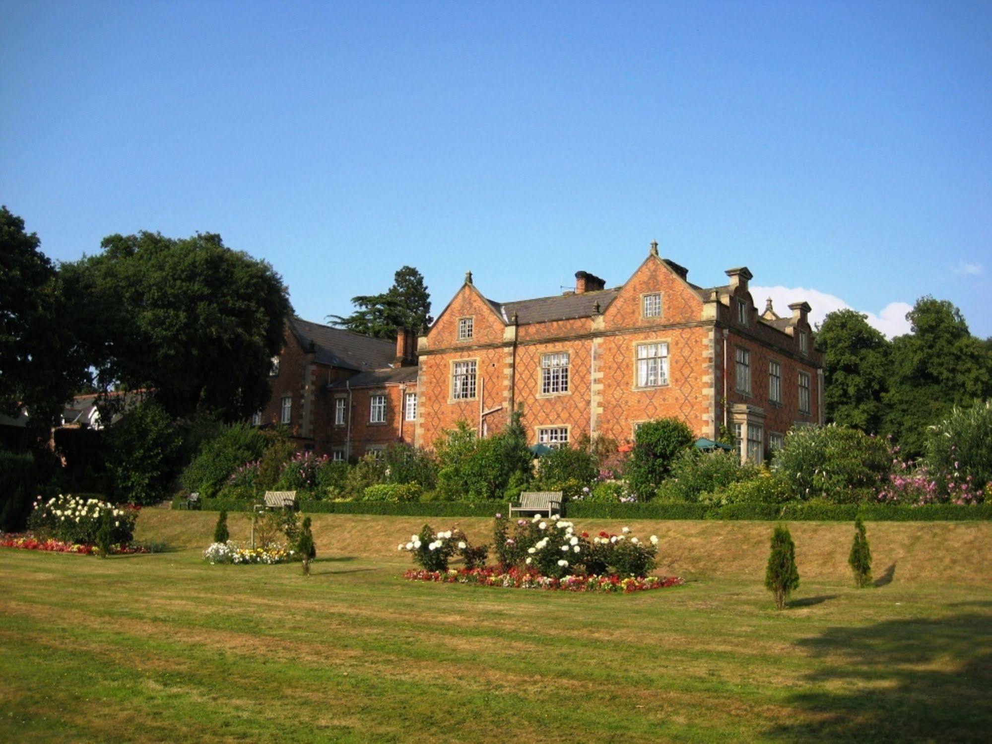 Willington Hall Hotel Tarporley Kültér fotó