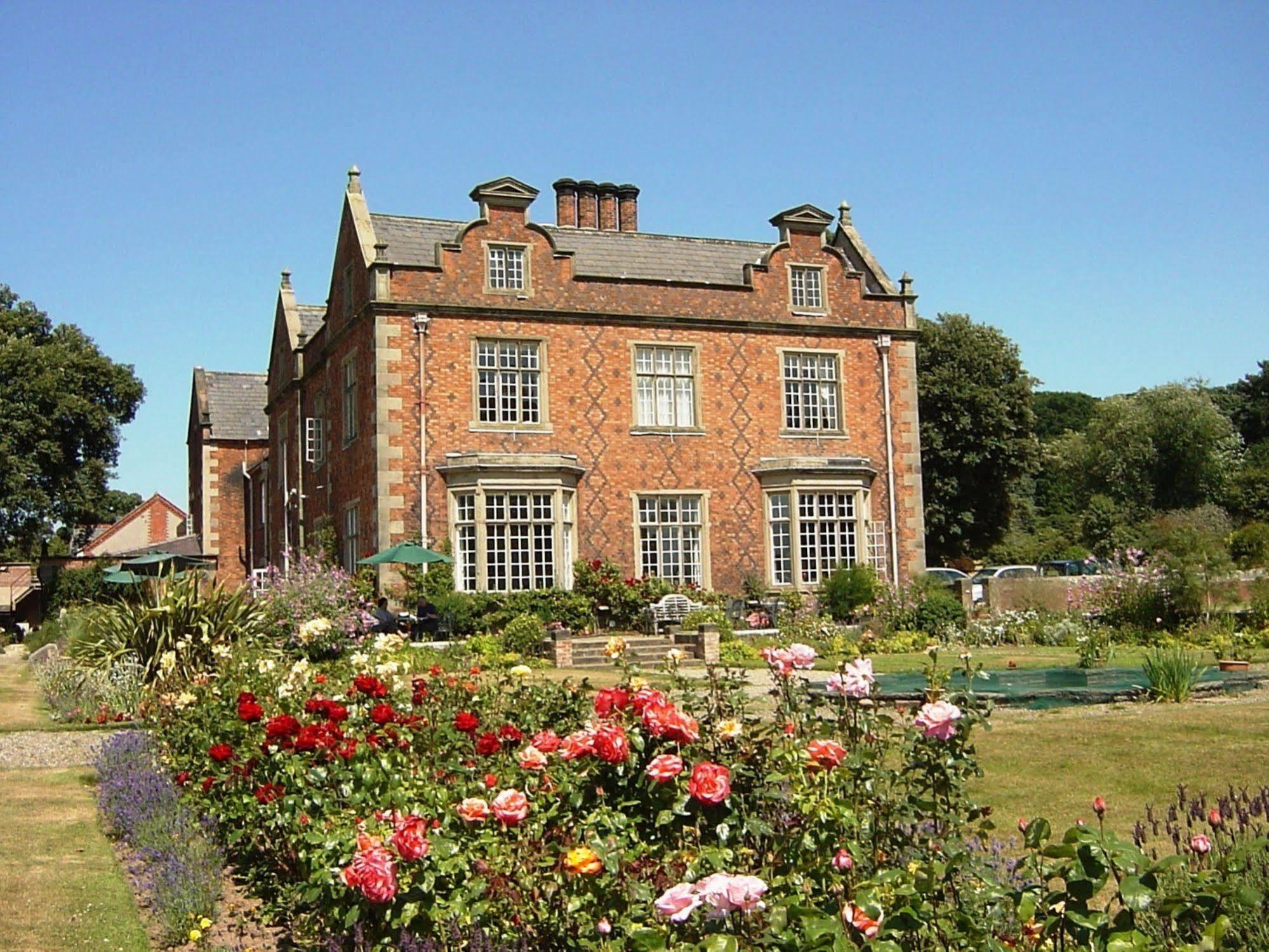 Willington Hall Hotel Tarporley Kültér fotó