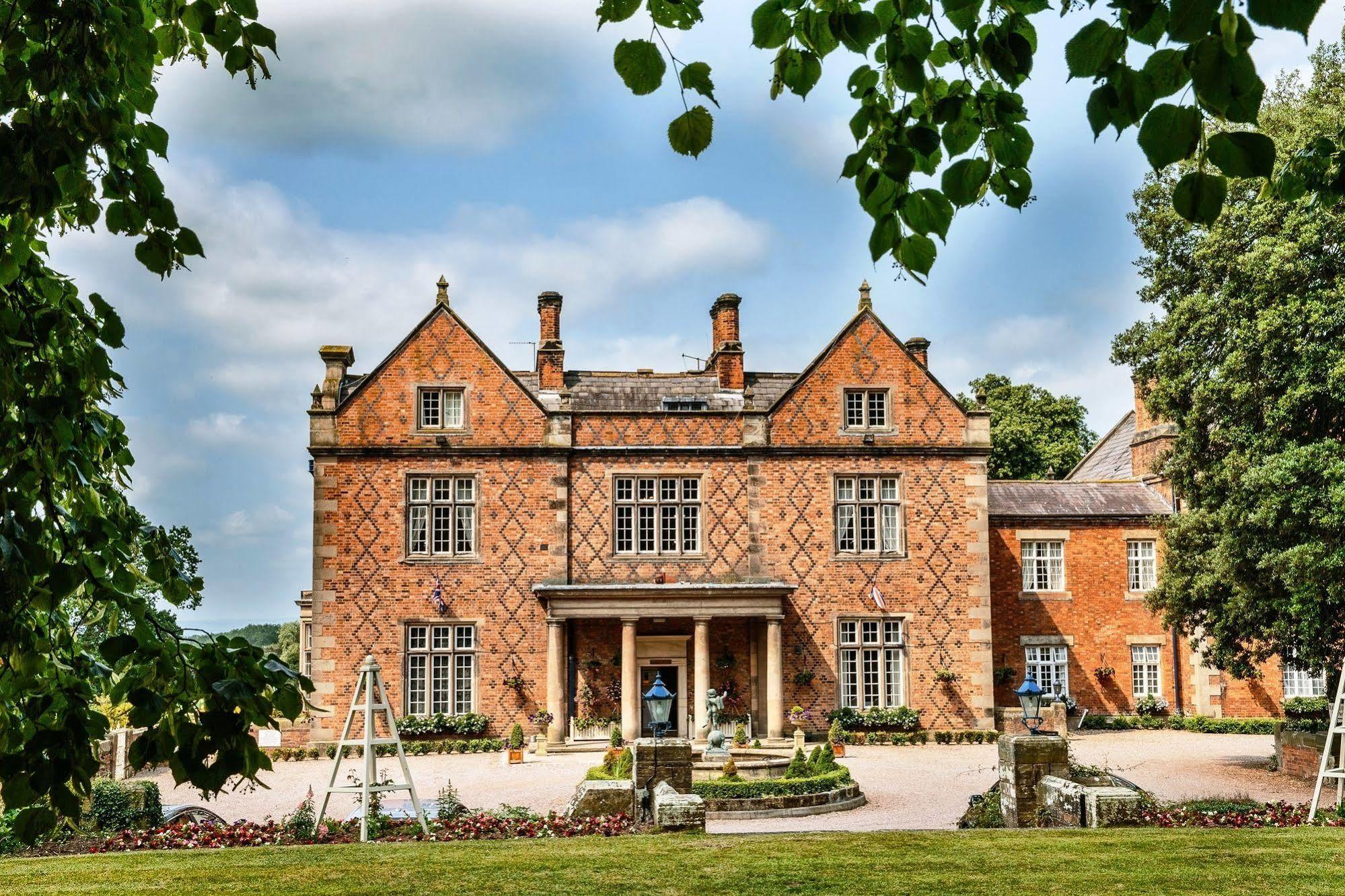 Willington Hall Hotel Tarporley Kültér fotó
