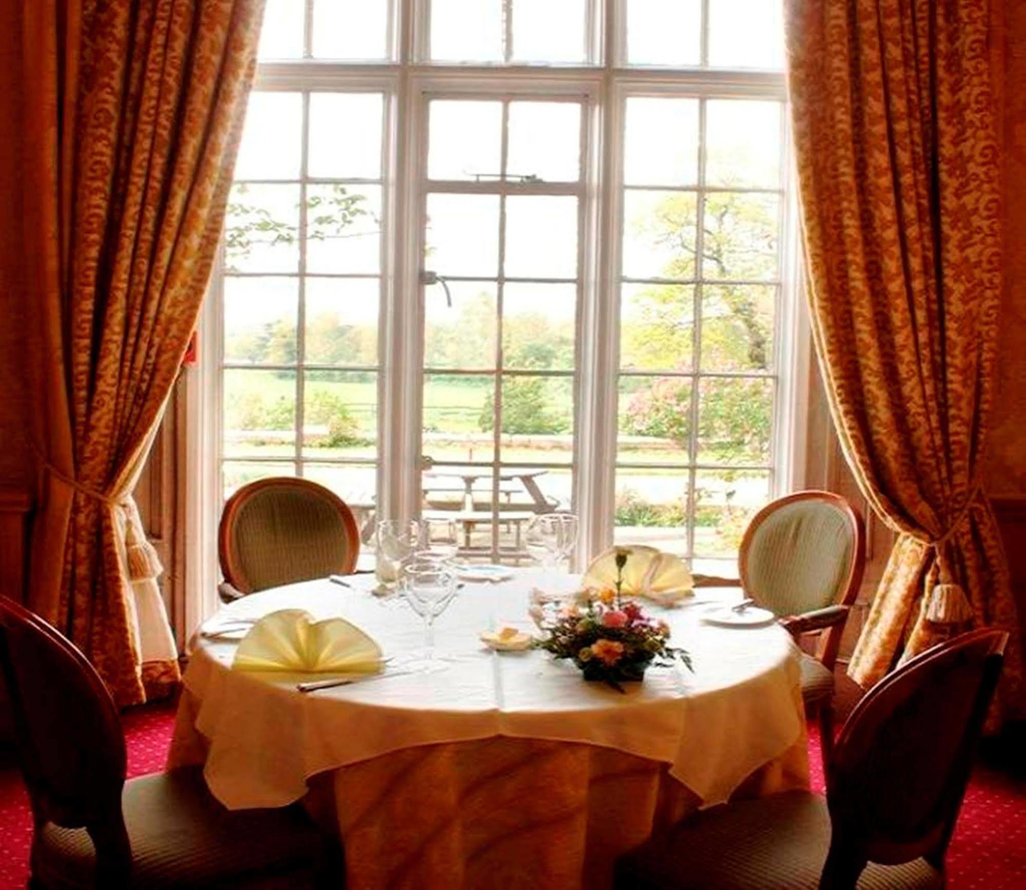 Willington Hall Hotel Tarporley Kültér fotó
