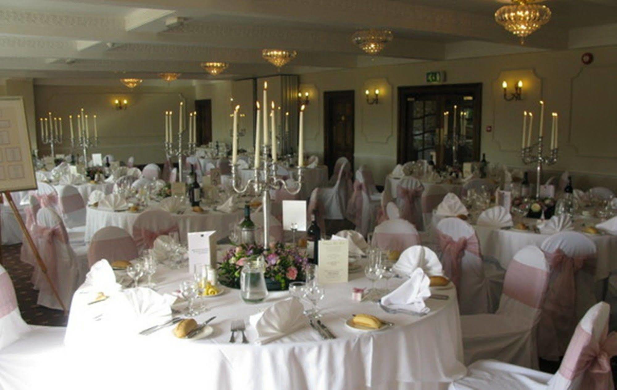Willington Hall Hotel Tarporley Kültér fotó